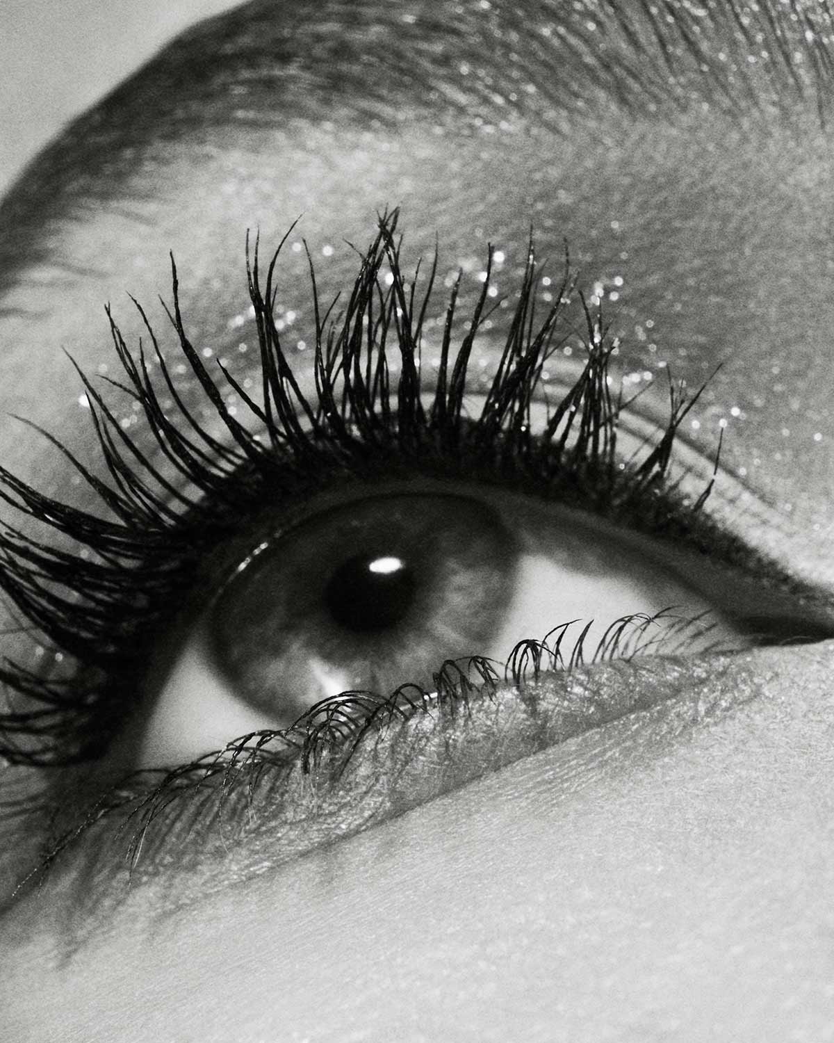 Full Frontal Volume. Lift & Curl Mascara ?? Cuz I'm Black - Image 9