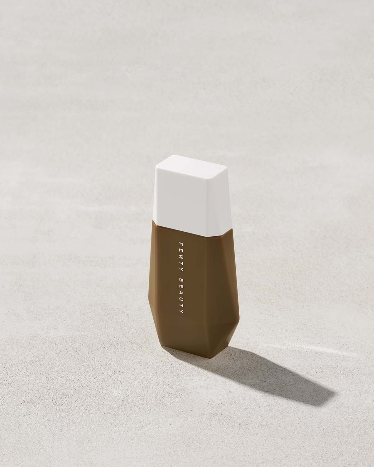 Eaze Drop Lightweight Blurring Skin Tint ?? 21