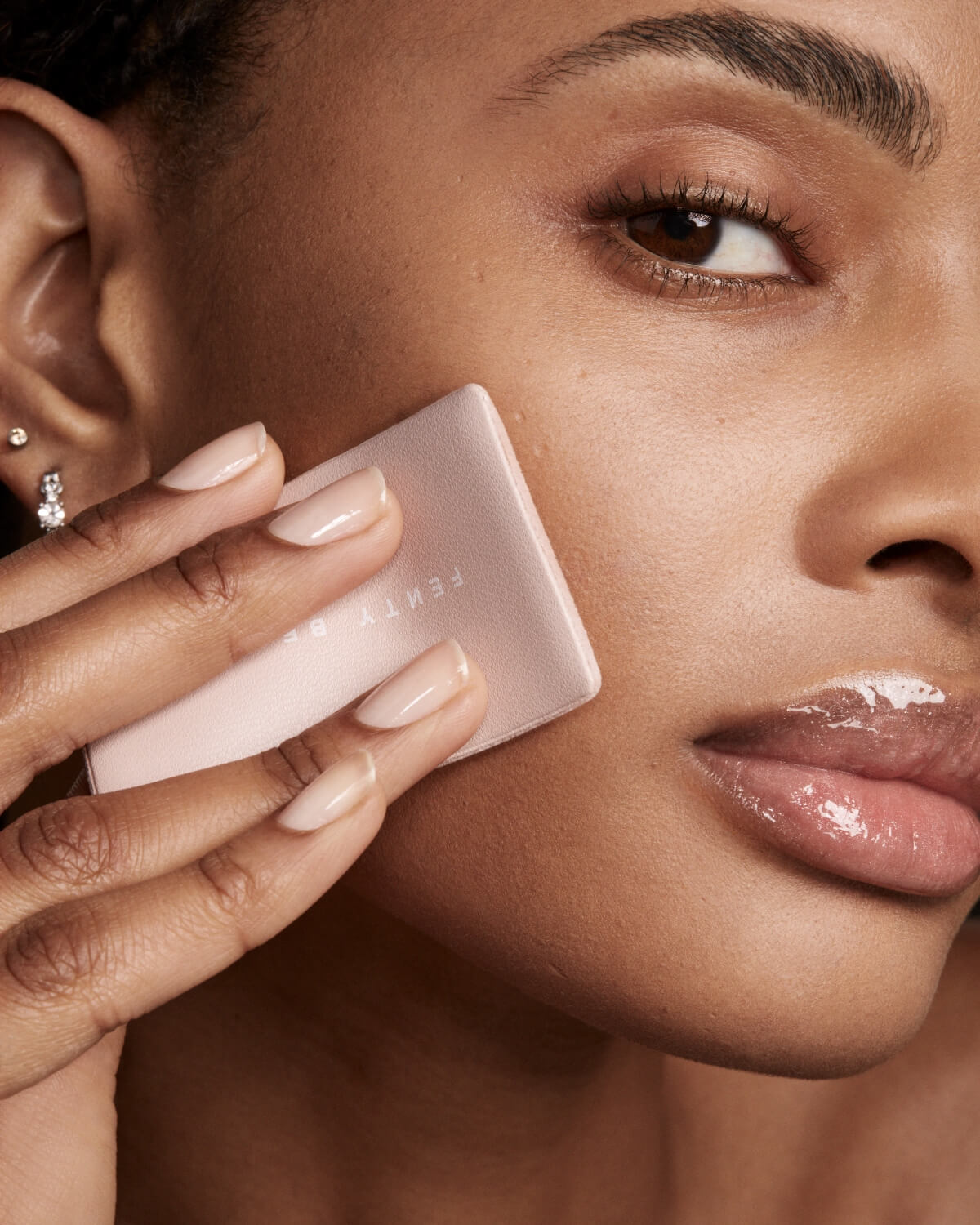 Invisimatte Instant Setting + Blotting Powder Refill - Image 9