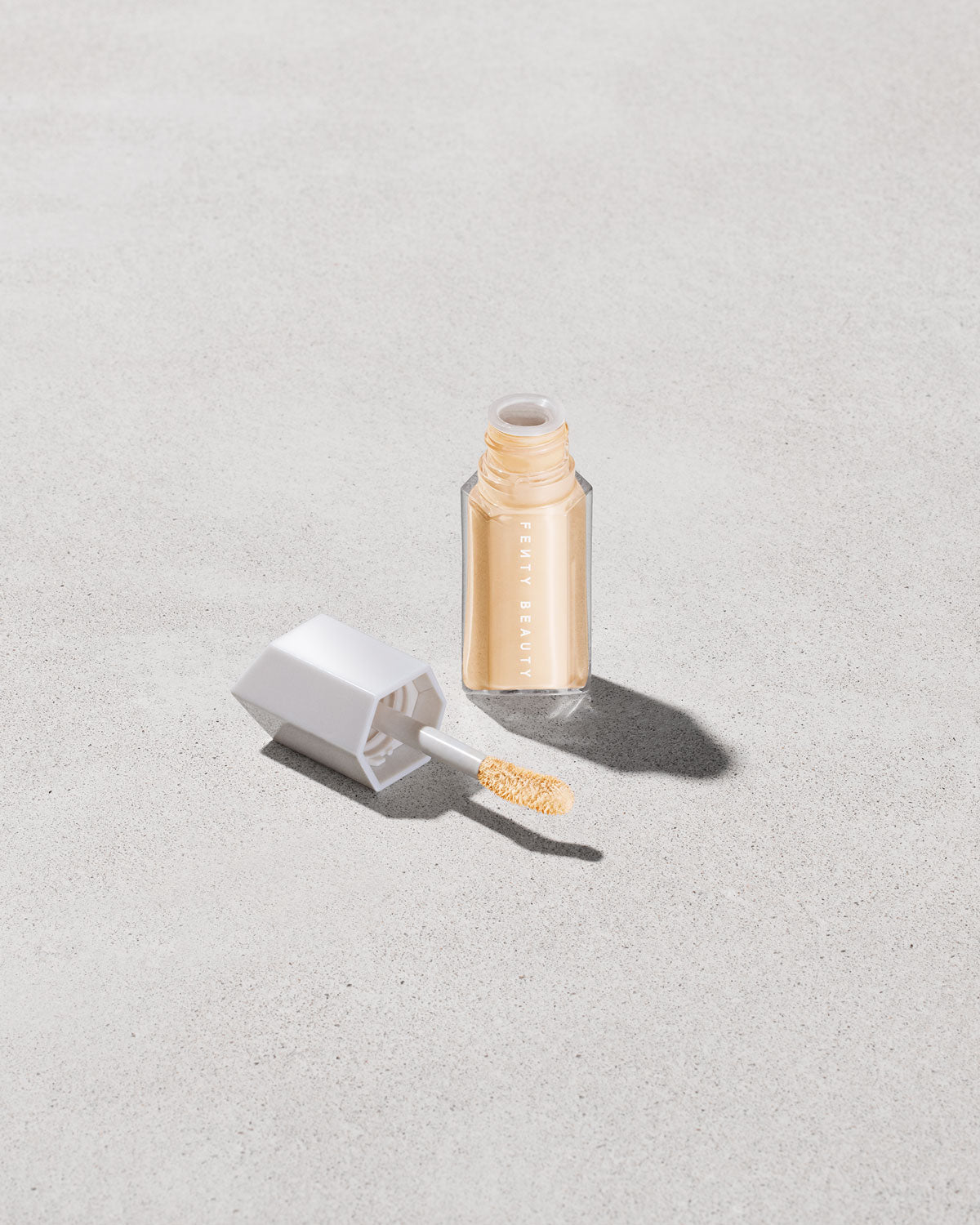 We're Even Hydrating Longwear Concealer ?? 175W - Image 14