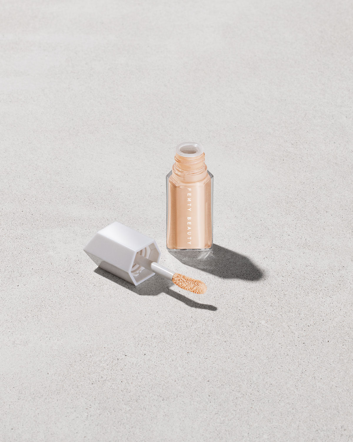We're Even Hydrating Longwear Concealer ?? 200C - Image 14