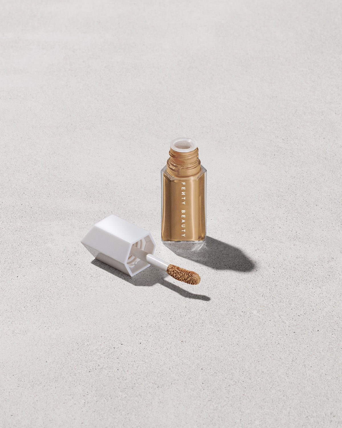 We're Even Hydrating Longwear Concealer ?? 370N - Image 14