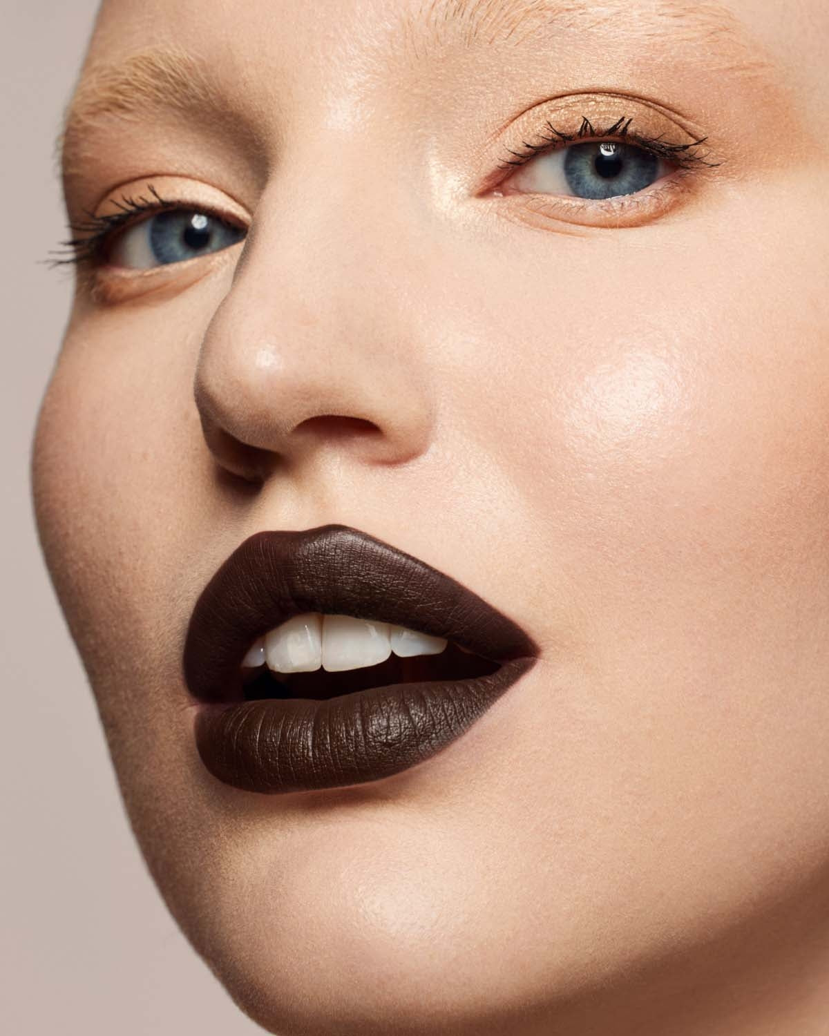 Stunna Lip Paint Longwear Fluid Lip Color ?? Unlawful - Image 2