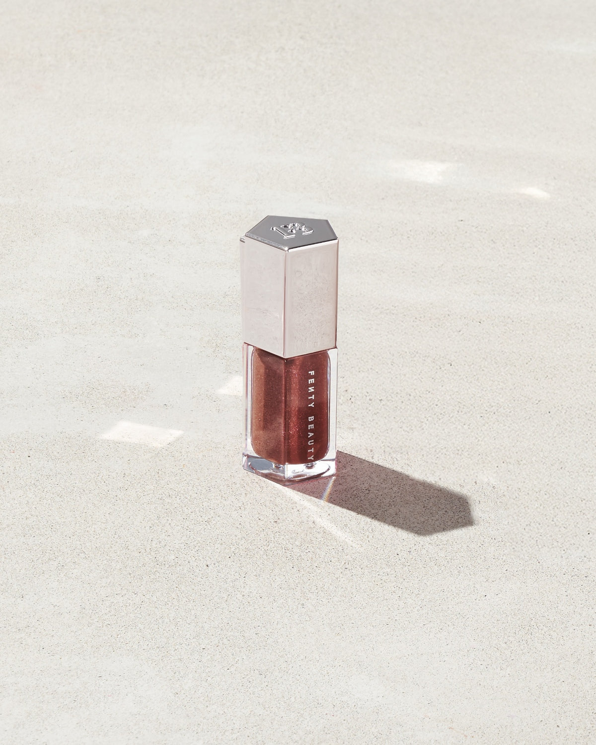 Gloss Bomb Universal Lip Luminizer ?? Hot Chocolit - Image 16