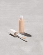 We're Even Hydrating Longwear Concealer ?? 160W